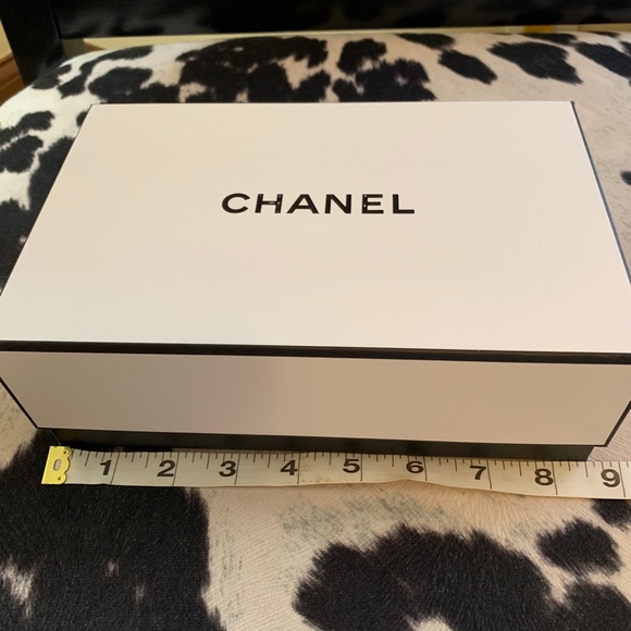 CHANEL 💯 AUTHENTIC EMPTY BOX - Picture 5 of 7